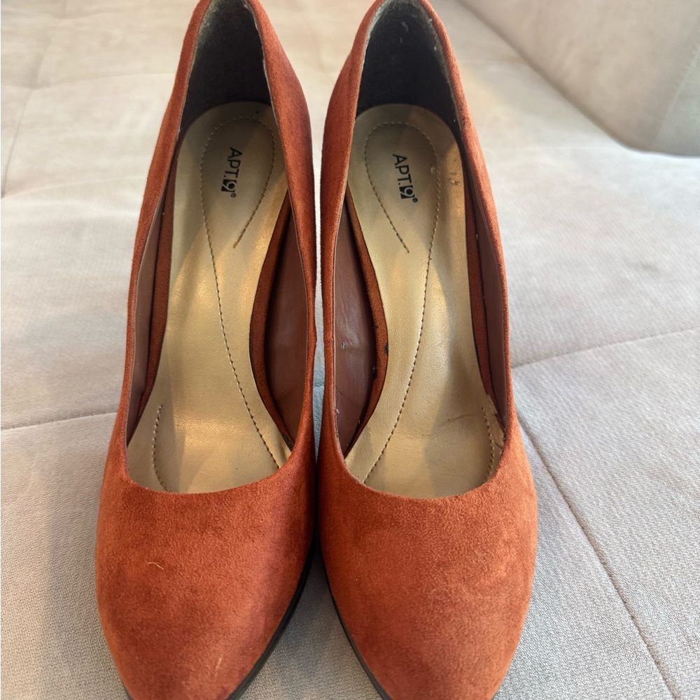 Apt. 9 Women's Suede Pumps - Rust